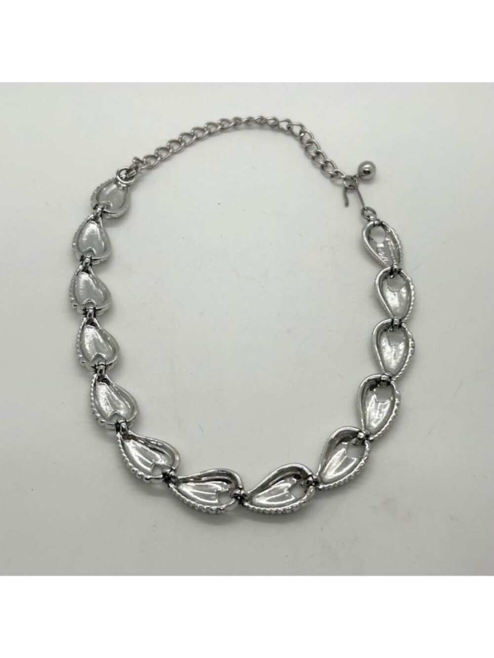 Choker Collar Necklace Silver Tone Articulated Textured Leaf Link Chain Vintage - Picture 9 of 16